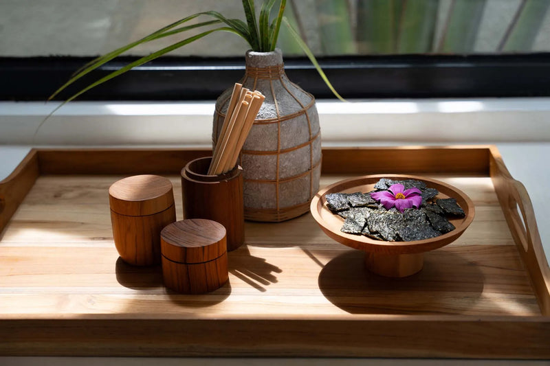 The Teak Root Cake Platter - S