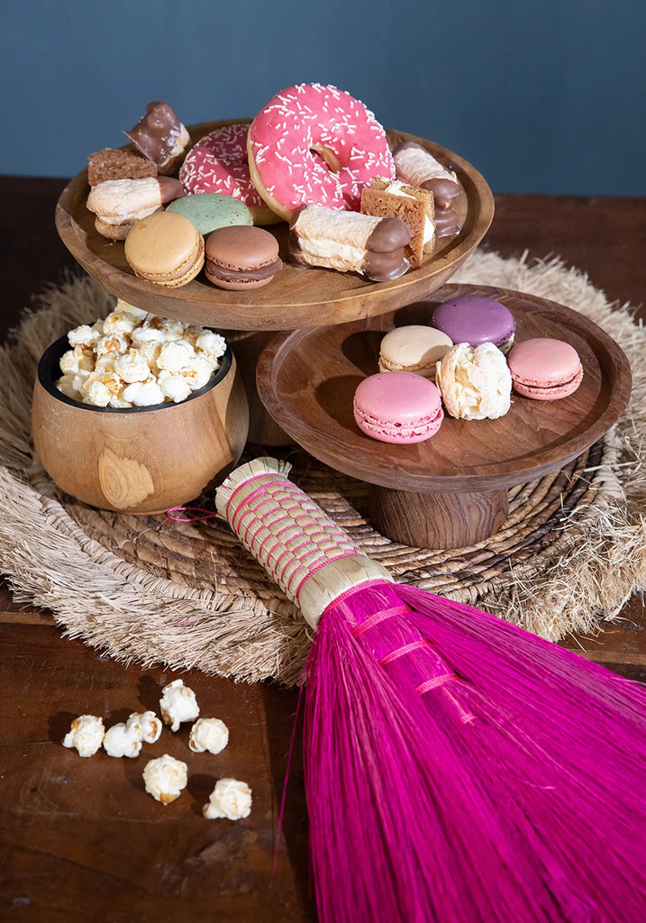 The Teak Root Cake Platter - S